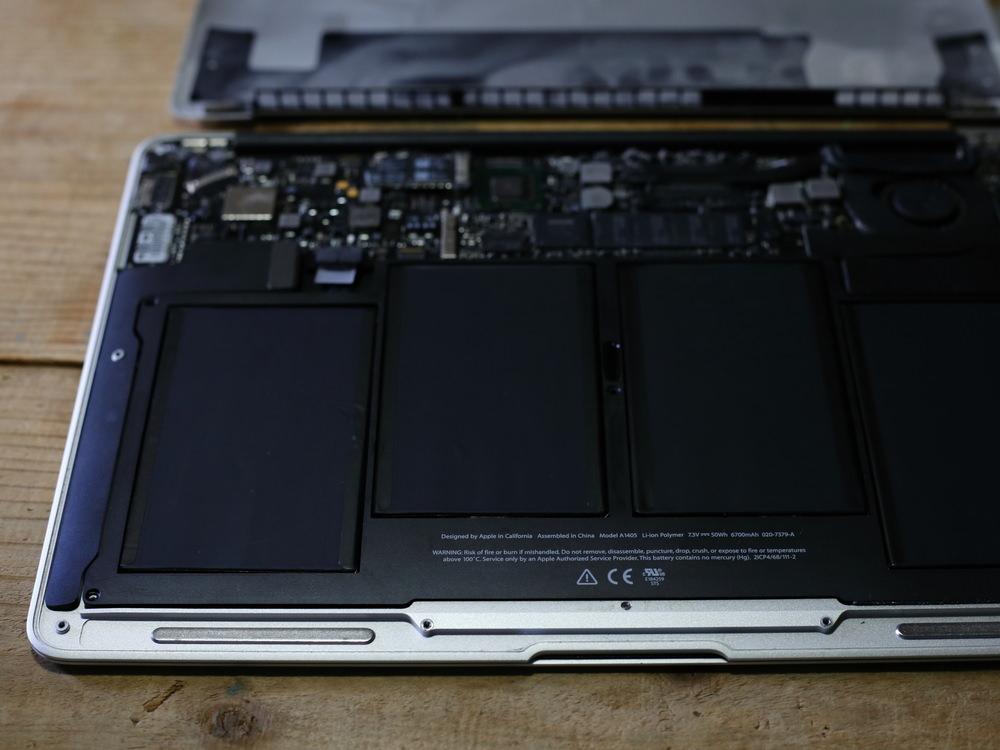 MacBook Air（13-inch,Mid 2012）の電源が突然落ちる。その対応