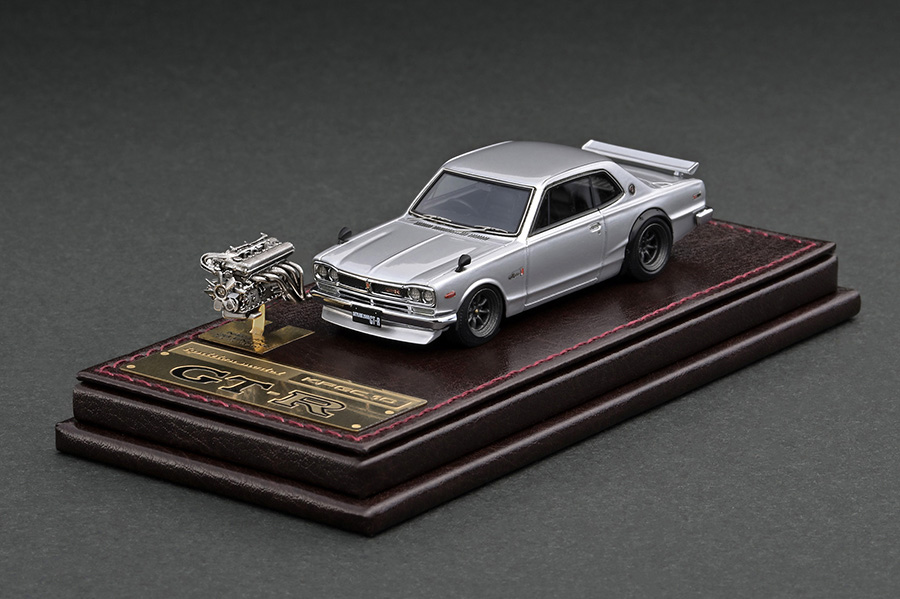 IG2511 1/64 Nissan Skyline 2000 GT-R (KPGC10) Silver With Engine