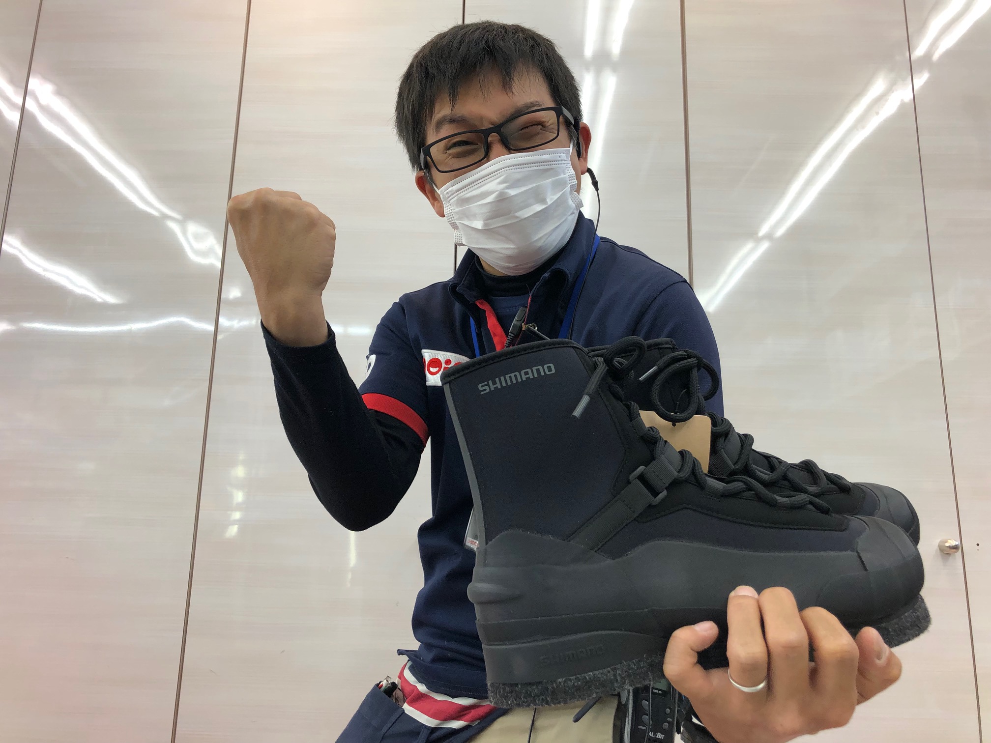 新商品】磯歩きにオススメ！シマノ「ロックショアウェットブーツ