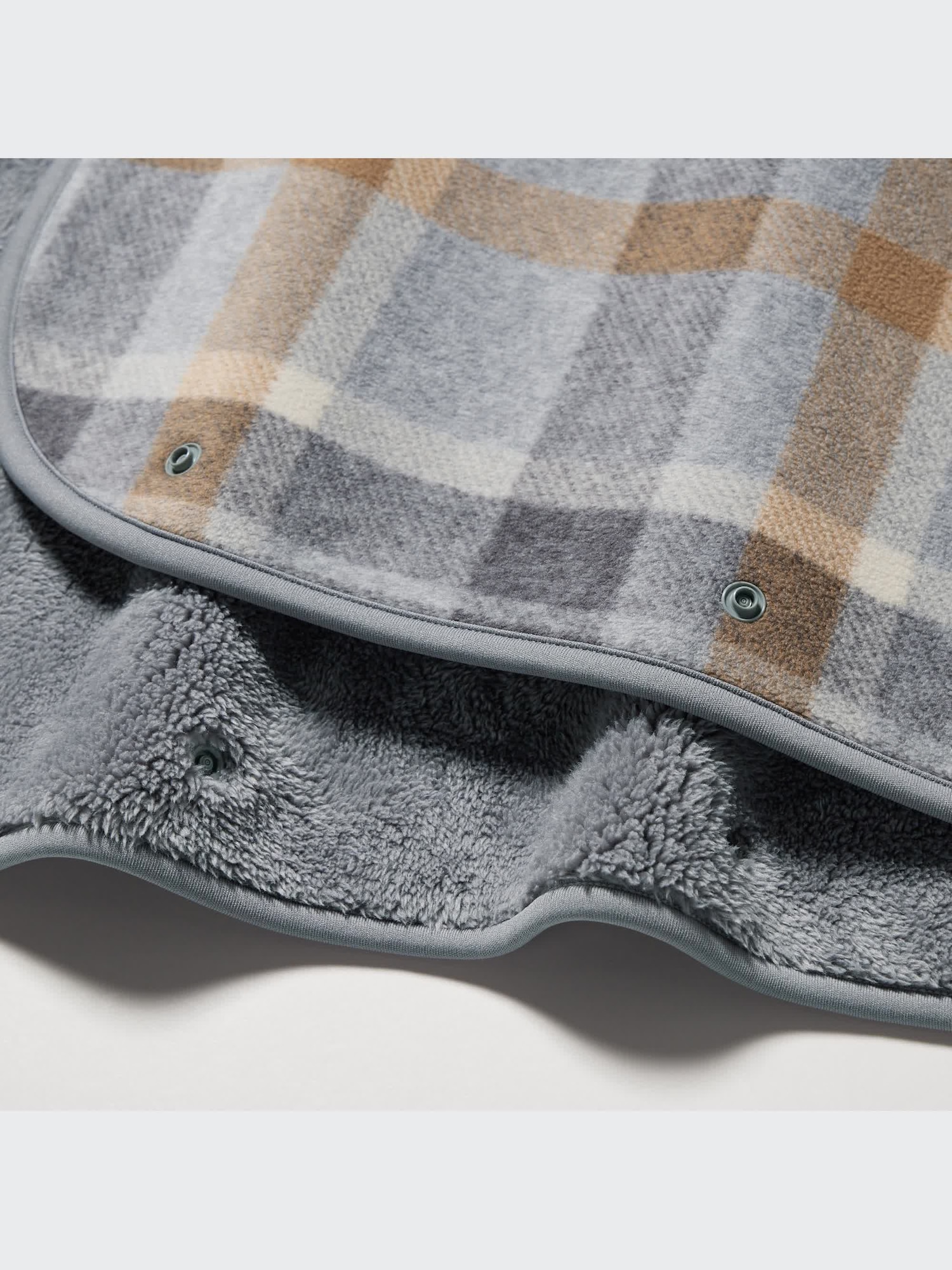 ユニクロ公式 | フリースリバーシブルブランケット