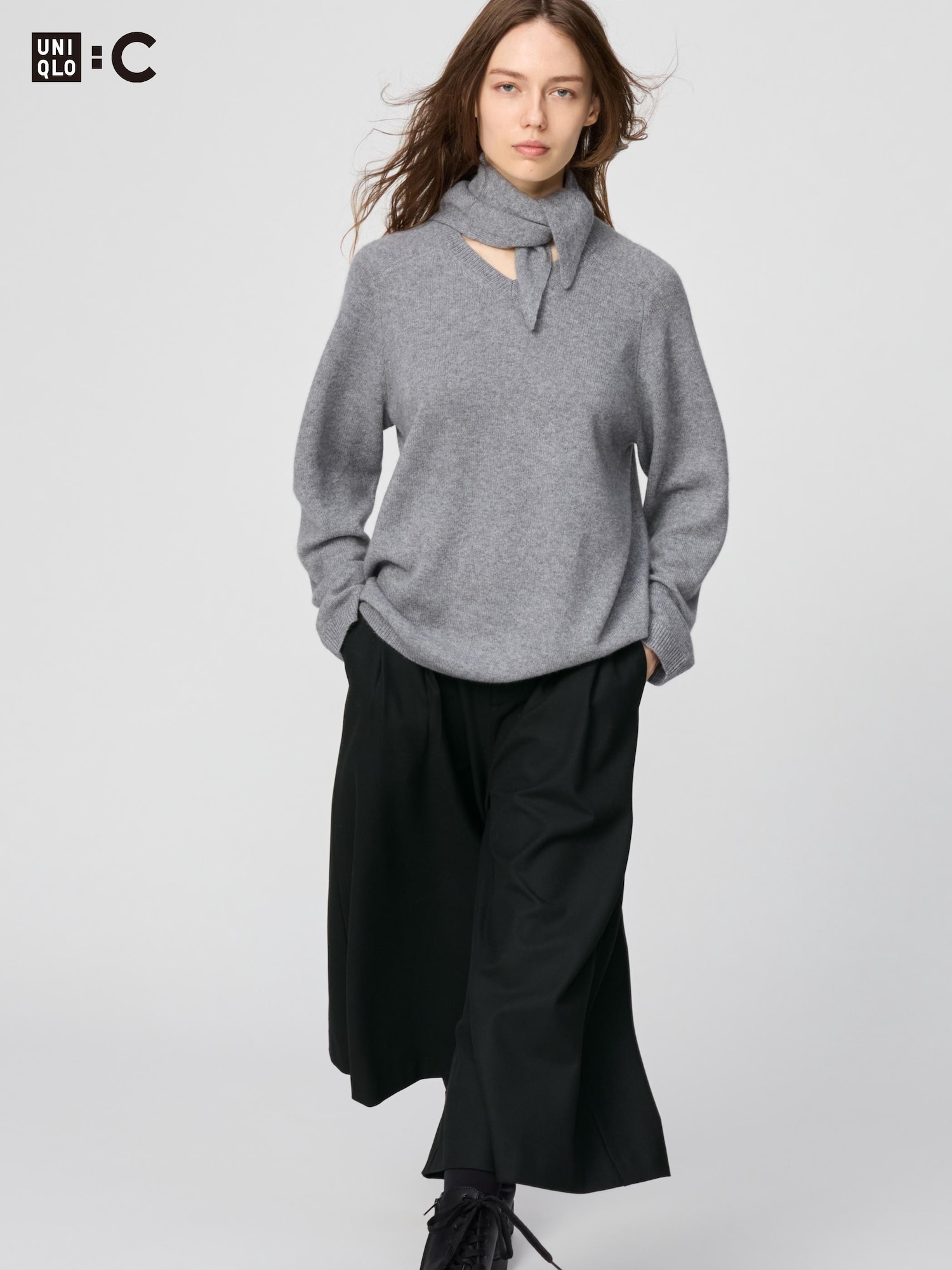 ユニクロ公式 | カシミヤリラックスVネックセータースカーフつき