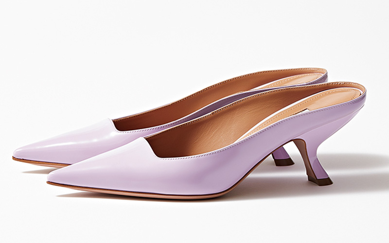 ちょいヒール”がトレンド回帰【春色ミュール】でオシャレに差をつける