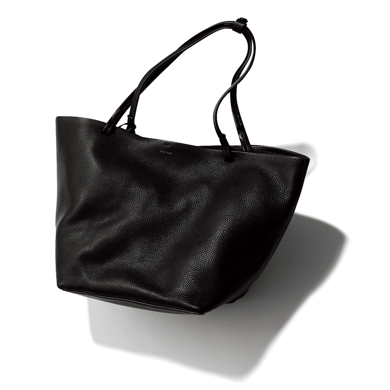 ザ・ロウのパークトート」が通勤ママの味方！大容量＆ミニマルが使える