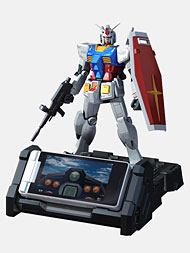 ガンダム、充電台に立つ！――“ガンプラケータイ”「945SH G Ver.GP30th