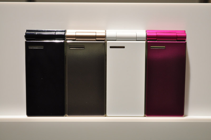 写真で解説する「842P」 - ITmedia Mobile