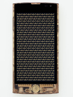 写真で解説する“採算度外視”なFirefoxスマホ「Fx0」：ネジも専用