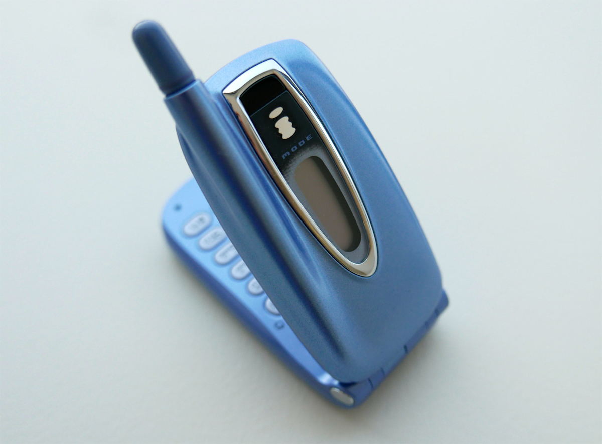 docomo 折り畳み携帯 N5 01 i 【公式通販】