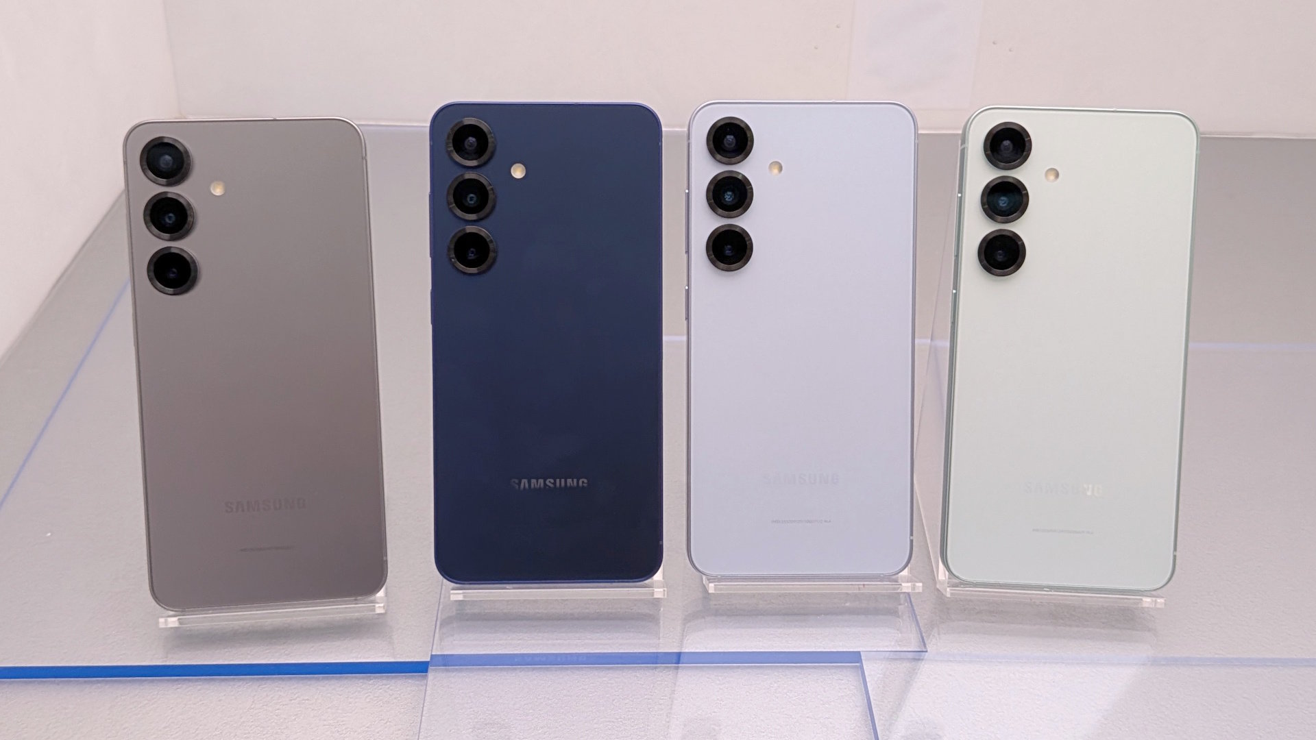 Galaxy S25」「Galaxy S25 Ultra」がドコモとauから登場 オンライン