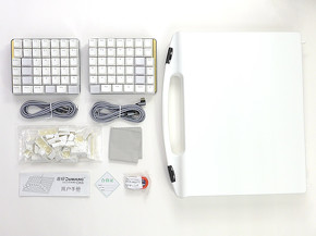 キーを自由に再配置できる左右分離型メカニカルキーボード、秋月電子で