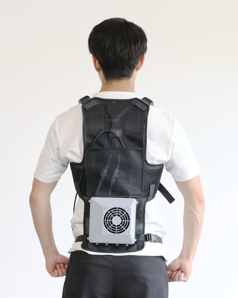 シフトール、アウトドア向け水冷ウェアを発売 ペルチェ素子2つで冷やし