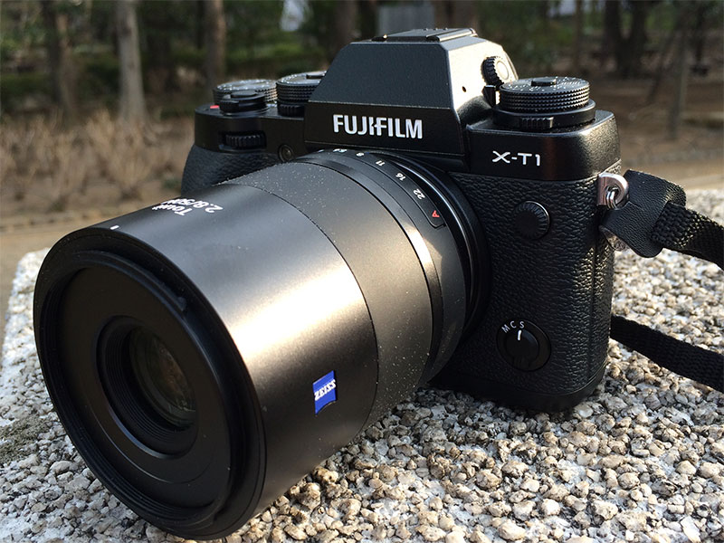 FUJIFILM X-T1」第1回――快適な操作性を模索する：長期試用リポート
