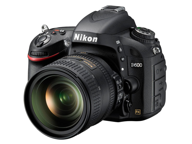 ニコン、FXフォーマット最小最軽量の「D600」 - ITmedia NEWS
