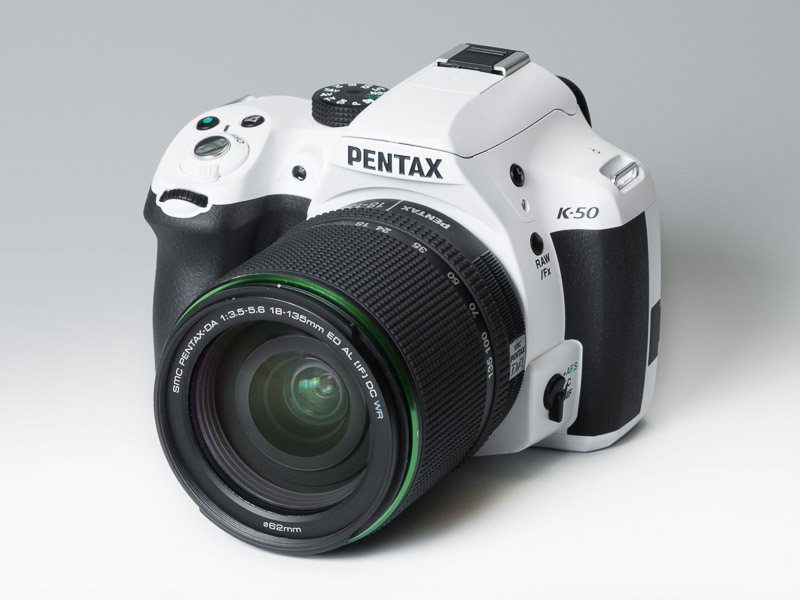 出し惜しみなし、贅沢すぎるエントリー向け一眼レフ――リコー「PENTAX K