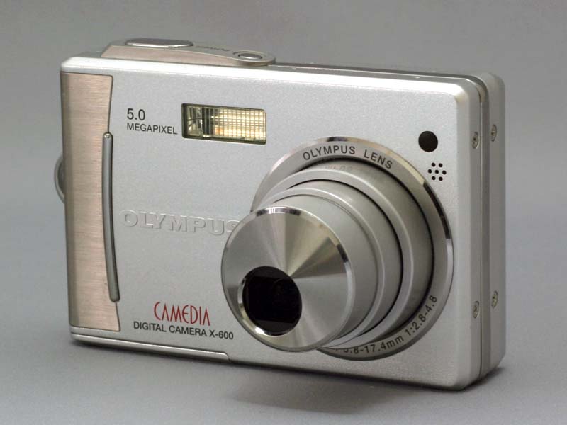 誰でも簡単、安心、迷いなし――オリンパス「CAMEDIA X-600」：レビュー