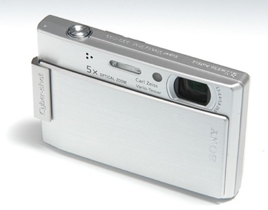 顔認識や高感度機能がついたハイエンドサイバーショット――ソニー「DSC