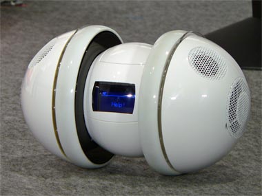 ロボット×家電、ロボ技術が投入されたAV家電「miuro」（1/2 ページ