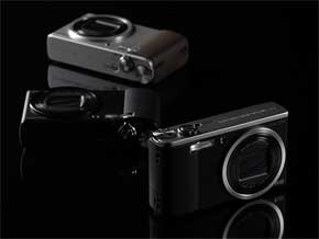 リコー「R8」にブラック×シルバーのツートンモデル - ITmedia NEWS