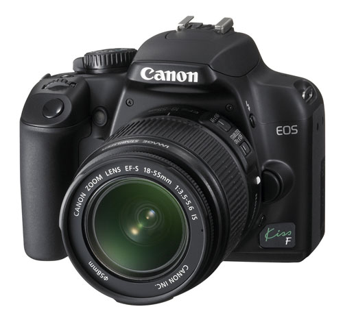 Kiss X2のうま味が詰まった初心者向けデジ一眼――キヤノン「EOS Kiss F