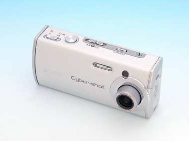 超小型で大人向けのファッション系デジカメ――DSC-L1（1/3 ページ