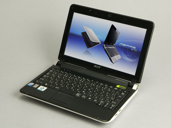 低価格ミニノートPCの名機、再び――「Aspire one D150」に迫る（前編