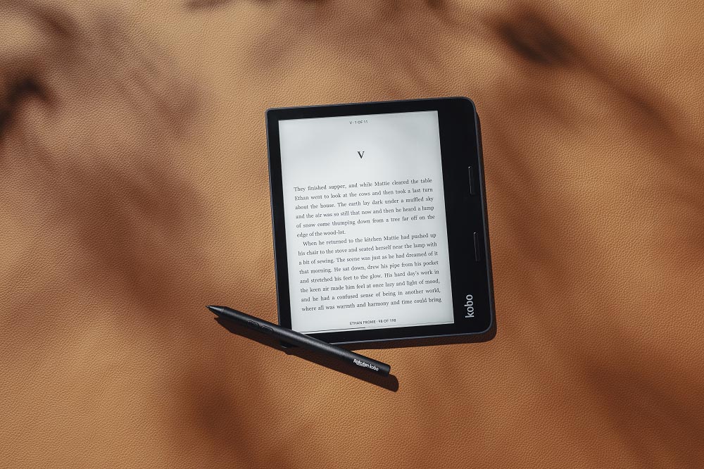 楽天Kobo、8型/7型E Inkパネル搭載の電子書籍リーダー「Kobo Sage