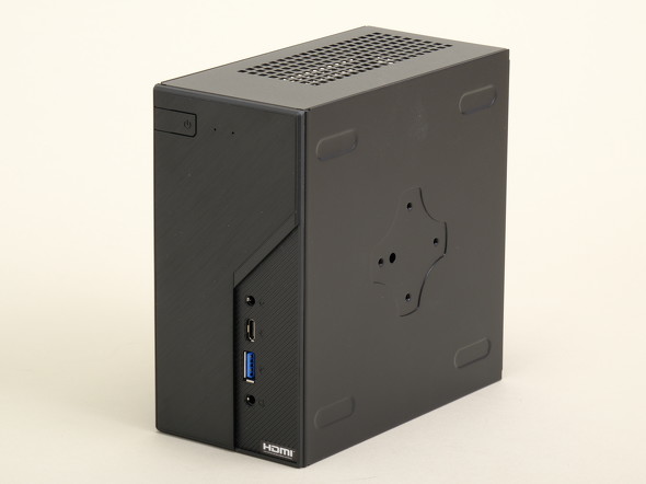 ASRockの「DeskMini X600」には自作PC気分を手軽に味わえるロマンあり