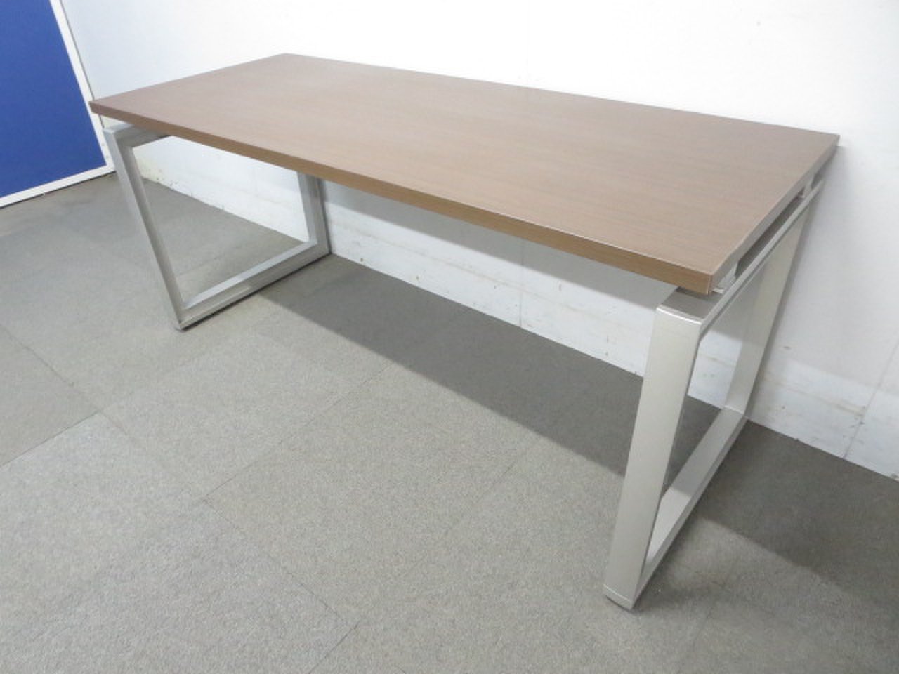 中古】インフューズ イトーキ/ITOKI 平机 285090 - 中古オフィス家具