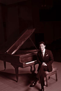 デビュー20周年の横山幸雄、ショパンが愛したプレイエル・ピアノで