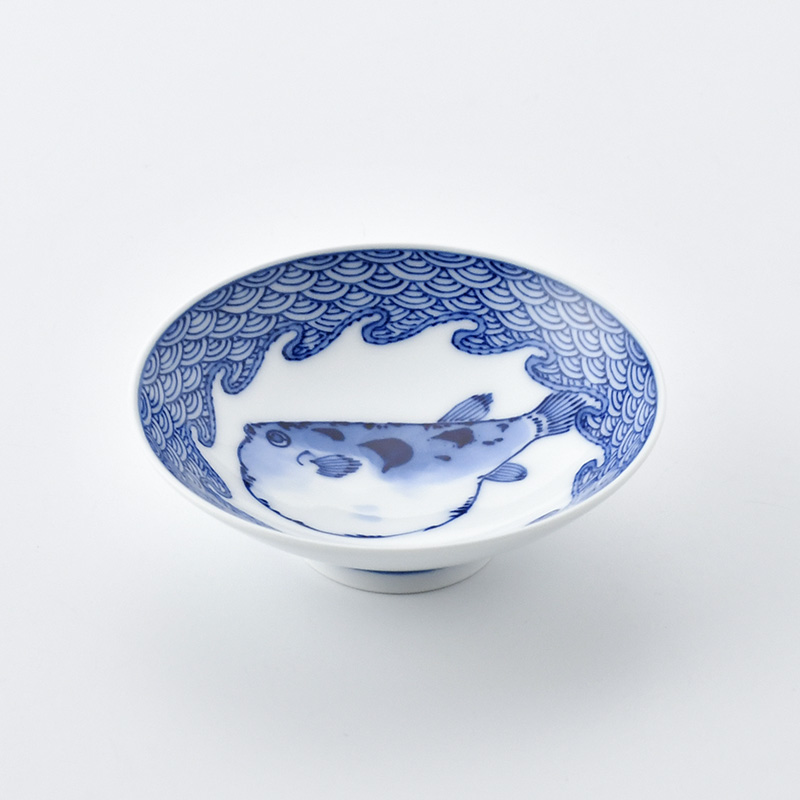 平戸松山】平戸盃 波青海波魚紋（ふぐ） | 三川内焼オンライン・ショップ