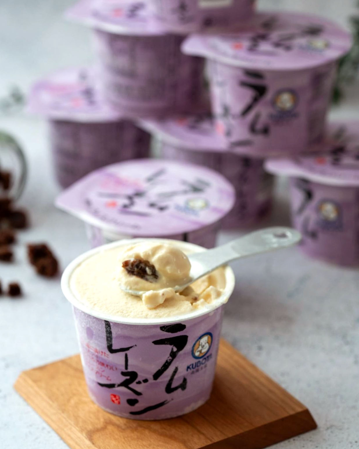 ラムレーズンアイスクリーム(12個入/サイズ4) | 久保田オンラインショップ