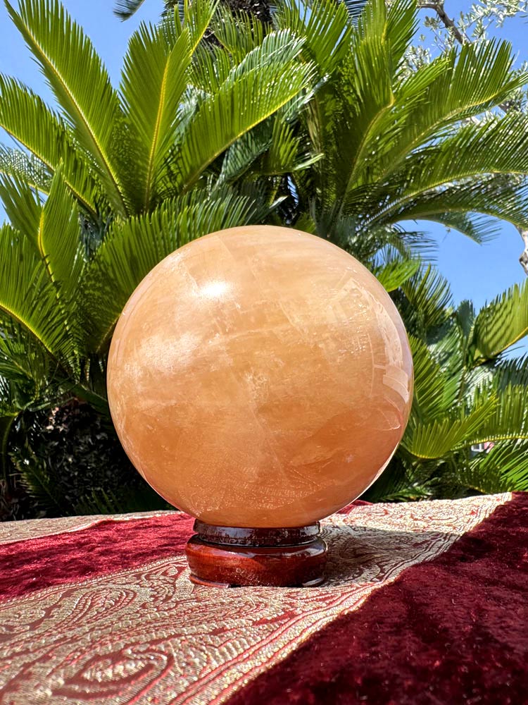 アラゴナイト 丸玉 約2.35kg 霞石（あられいし） 【商品番号：m