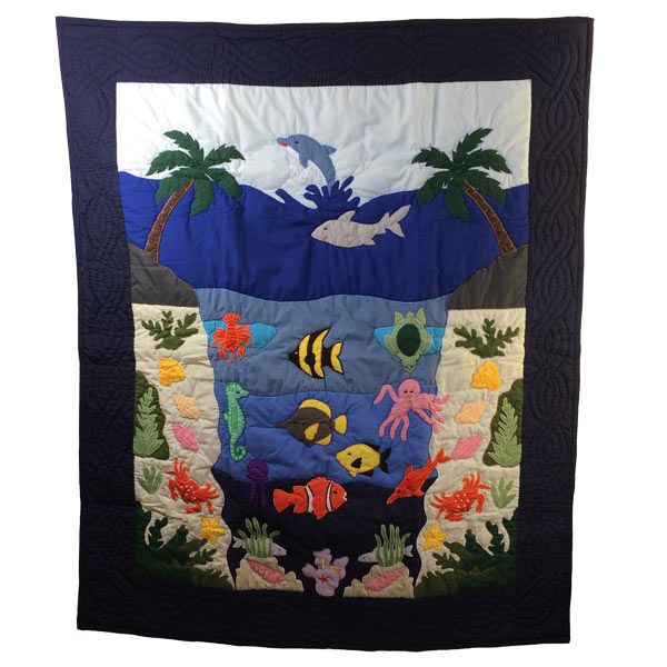 Hawaiian quilt ハワイアンキルトタペストリー お魚柄 128×107cm