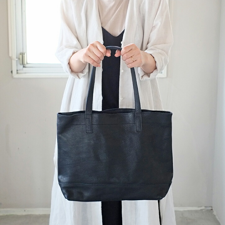 楽天市場】クラスカ レザー トートバッグ Sac noir 【21110336】トート
