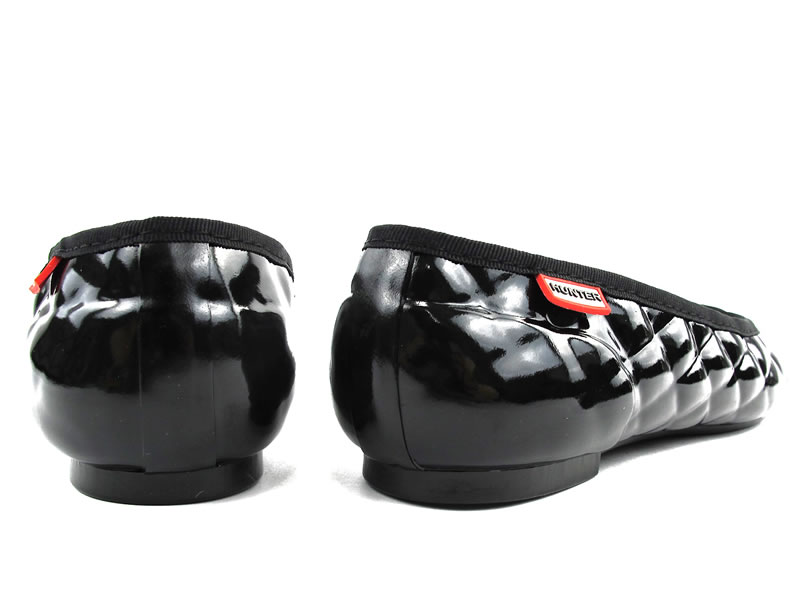 グロスキルティングがおしゃれな1足♪