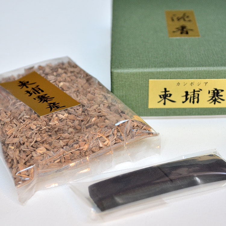 楽天市場】香貴特撰 香木刻 沈香「カンボジア」13g・香炭入【お焼香