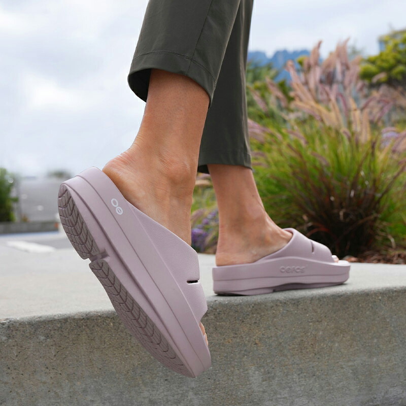 ウーフォス/OOFOS OOmega OOahh（ウーメガウーアー） リカバリー