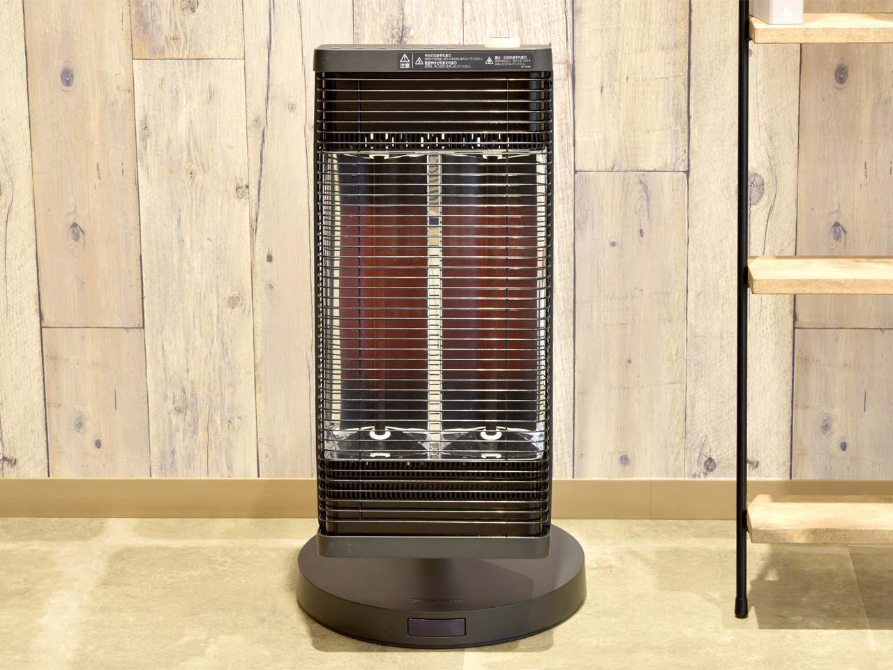 ダイキン最新モデルのセラムヒートはモダンでシックな見た目が