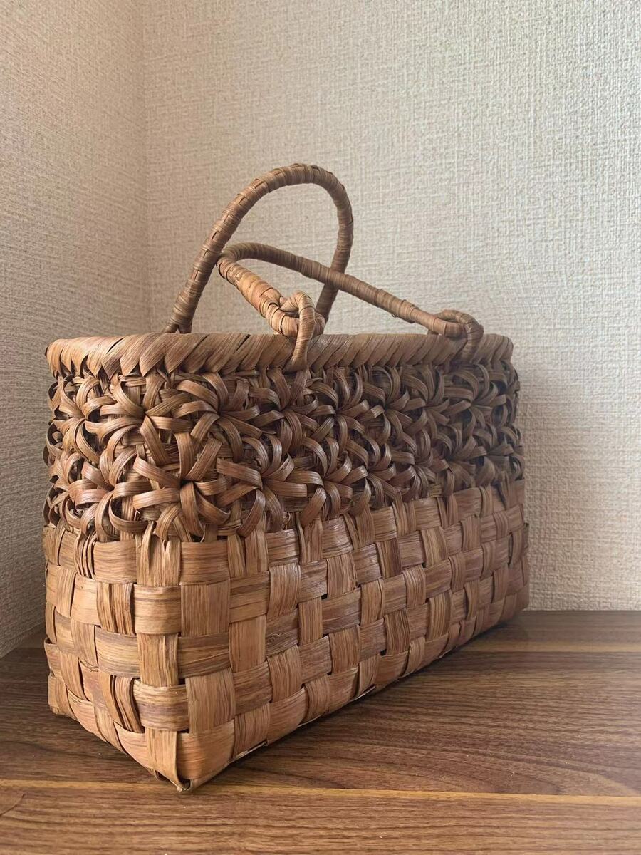 国産山葡萄 アンティークかごバッグ 手作り巾着付き セン