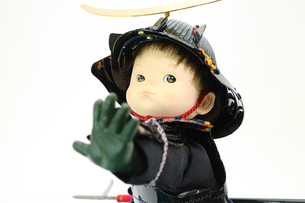 五月人形子供大将平台飾り【P99009】 鯉に乗ったわんぱく顔の可愛い