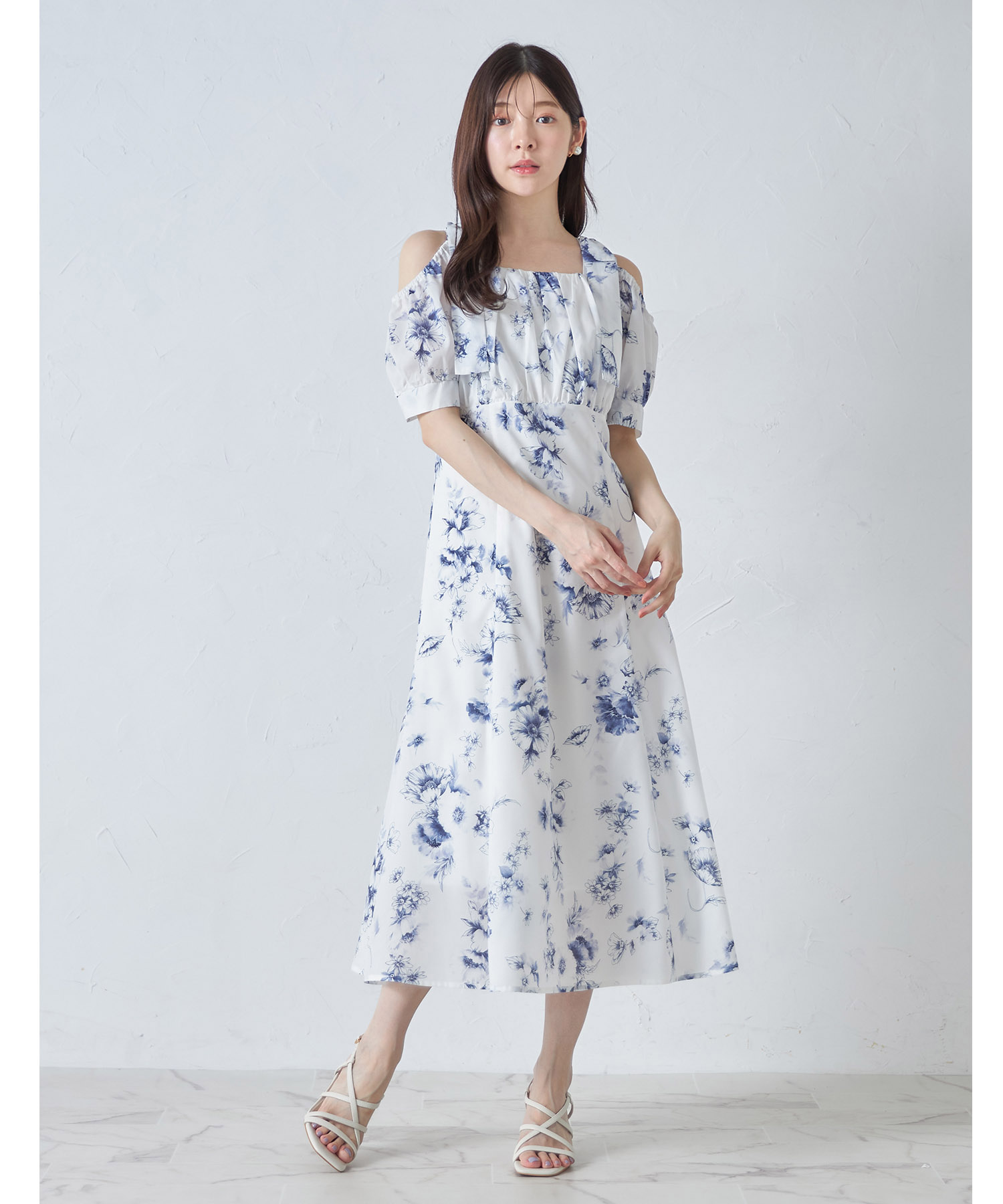 リボン付きオフショルフラワープリントワンピース