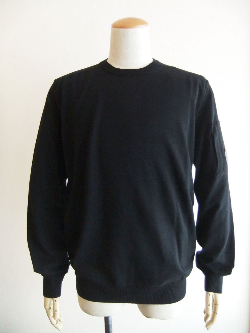 C.P. COMPANY - COTTON CREPE CREW NECK KNIT (ブラック） コットン