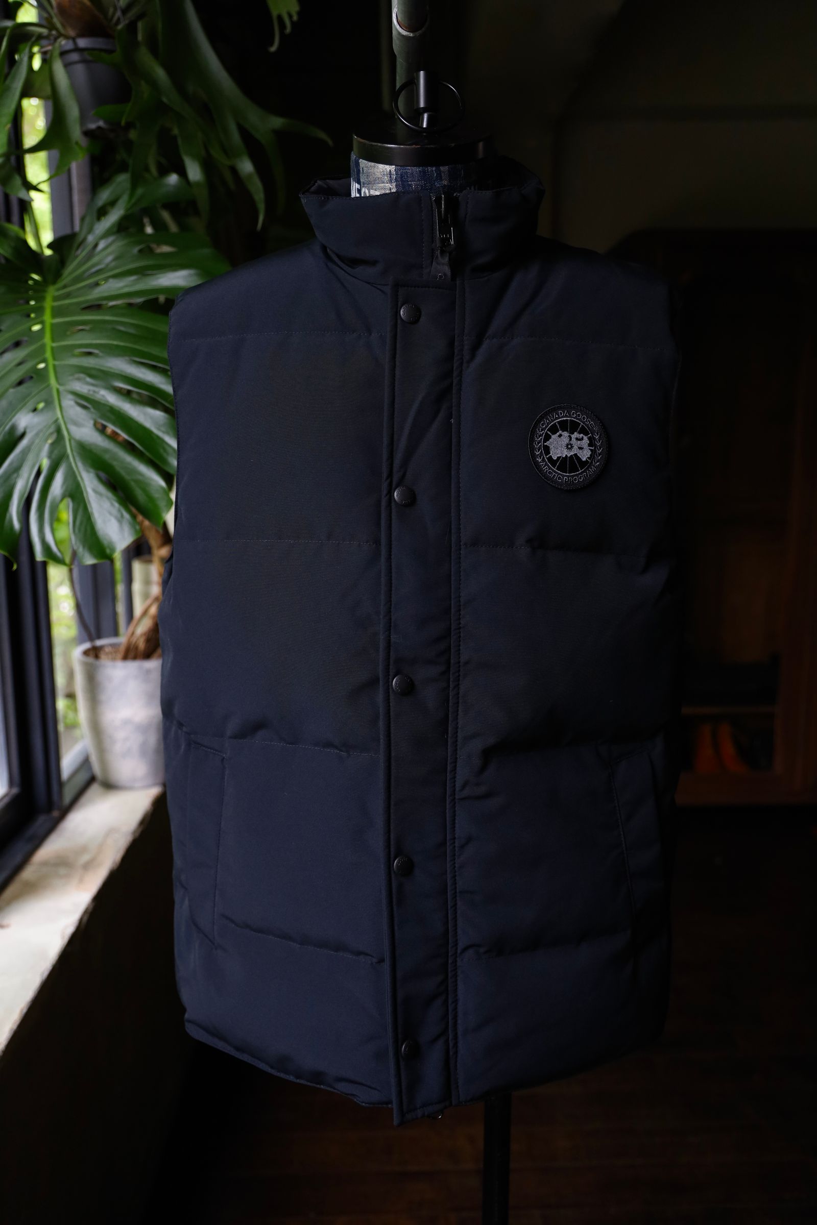 CANADA GOOSE - カナダグース ガーソンベストブラックレーベルGarson