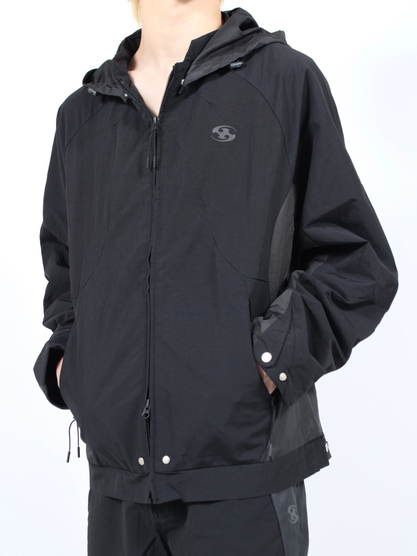 SAN SAN GEAR (サンサンギア) - ダウン・ナイロンジャケット | 公式