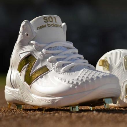 国内7月17日発売予定】 大谷翔平 × ニューバランス オオタニV1 メタル