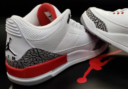 国内6月2日発売予定】 ナイキ エアジョーダン3 レトロ ホワイト