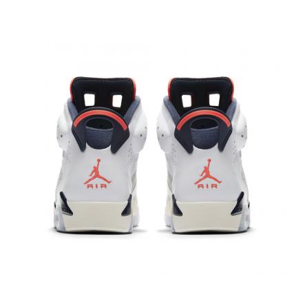 国内10月10日発売予定】 ナイキ エアジョーダン6 レトロ 