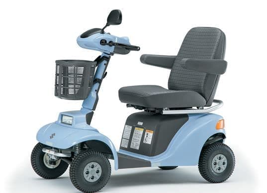 スズキ「セニアカー」に新機能、傾斜表示機能・音声案内など搭載 [えん