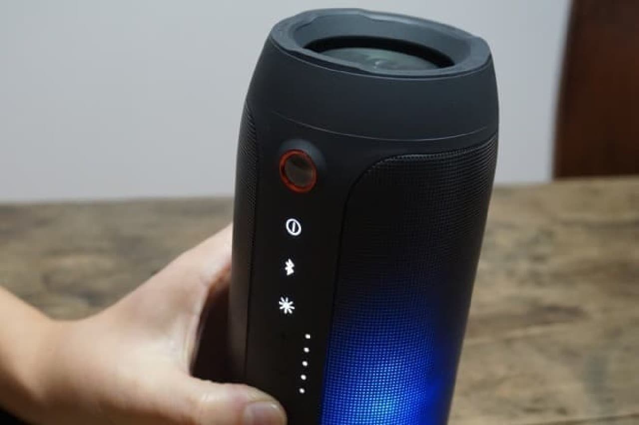 レビュー】音楽を200%楽しめる光のスピーカー「JBL PULSE2」--もう