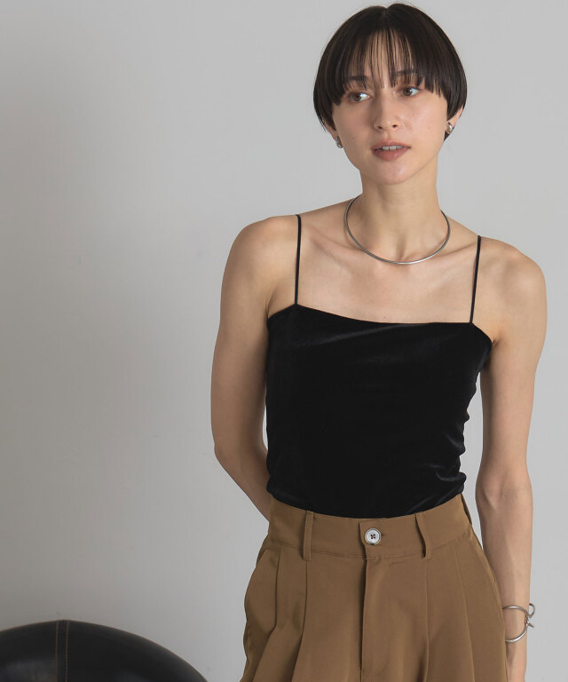 カップ付きベロアキャミソール