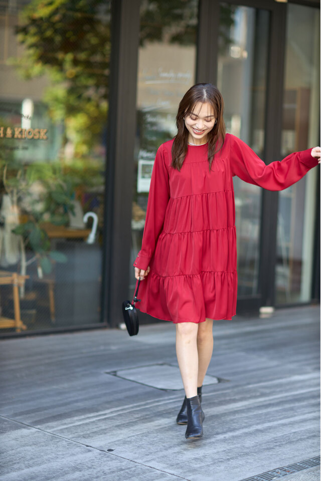 ギャザーティアードミニワンピース